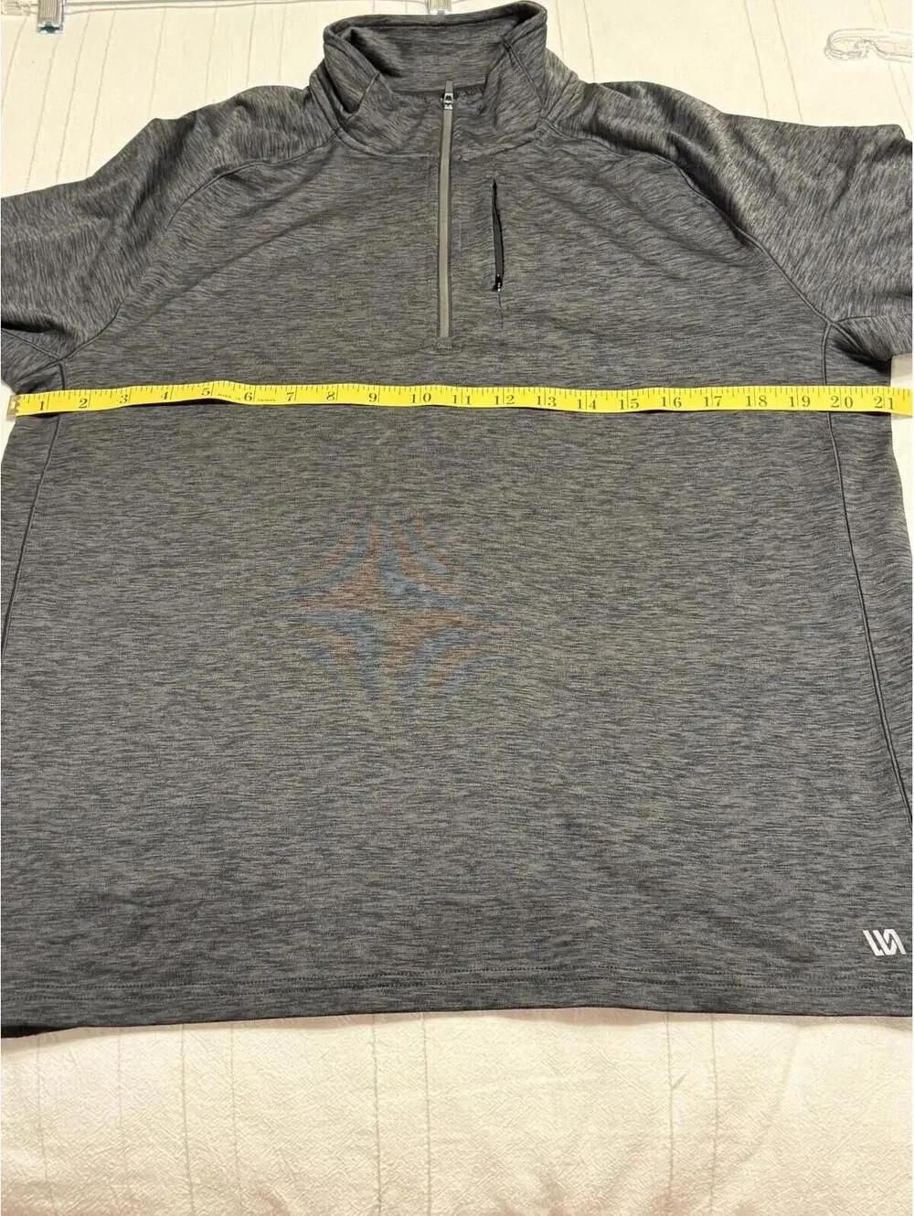 VRST Men's Charcoal Heather Quarter Zip Pullover Medium NWT